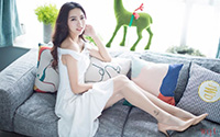 性感长腿美女短裙黑丝写真壁纸(8)